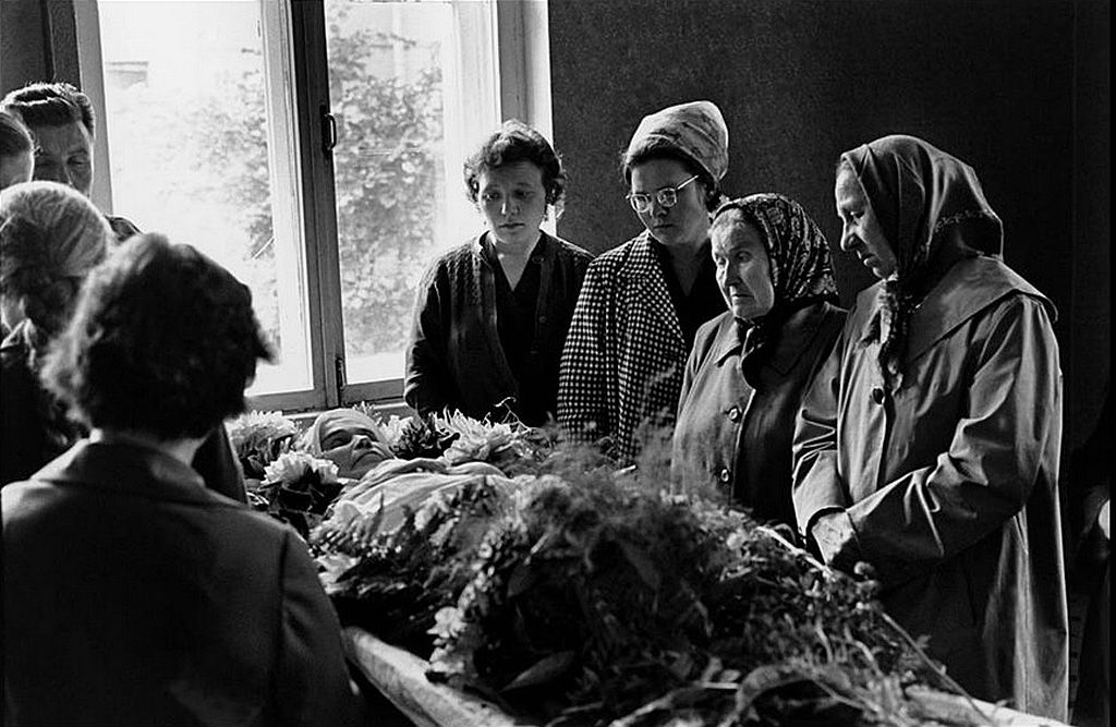 СССР, похоронная сцена. 1965, Манос Константин(1024)